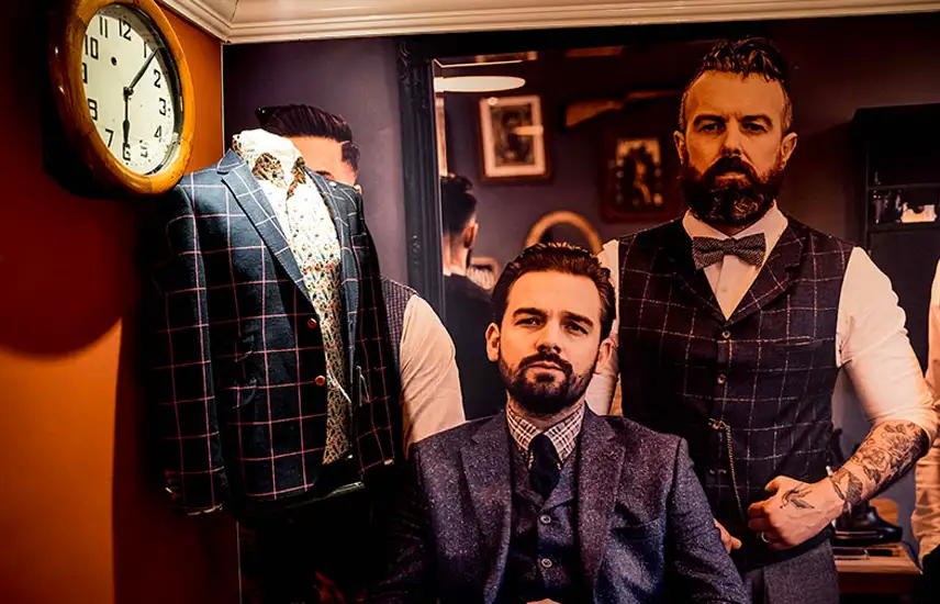 In-store and online, buy luxury and hiqh quality Gentlemen's and Ladies Clothing